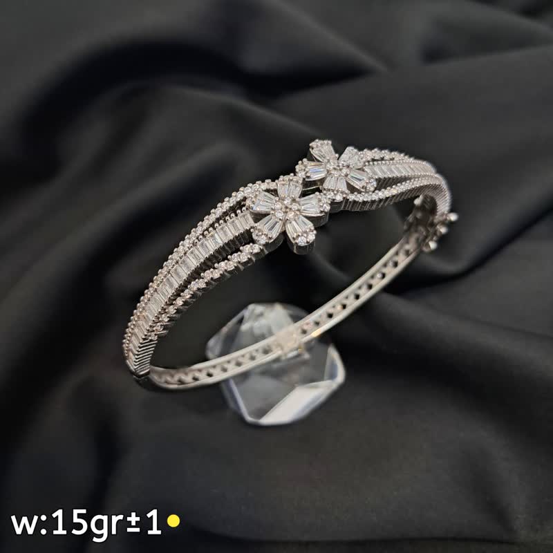 5265d دستبند 15115056 - تصویر 1